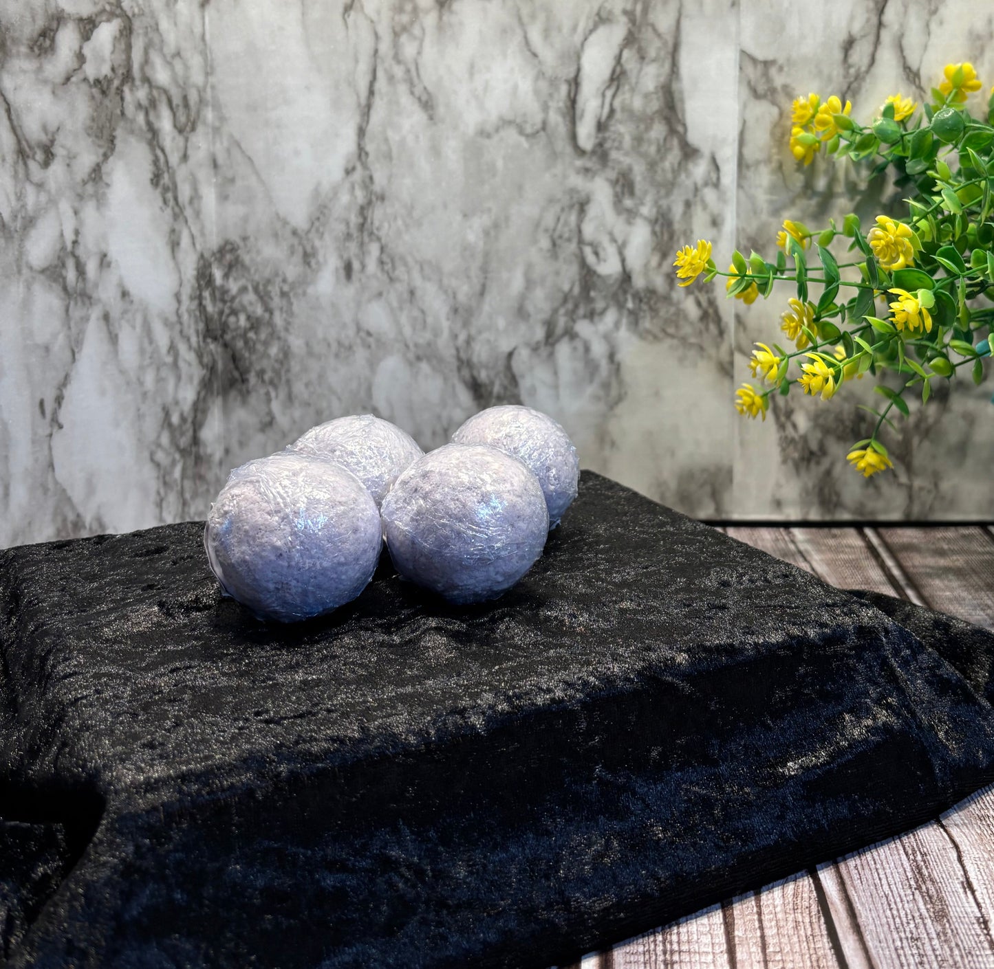 Luxurious Lavender Bath Bomb- 6 pack